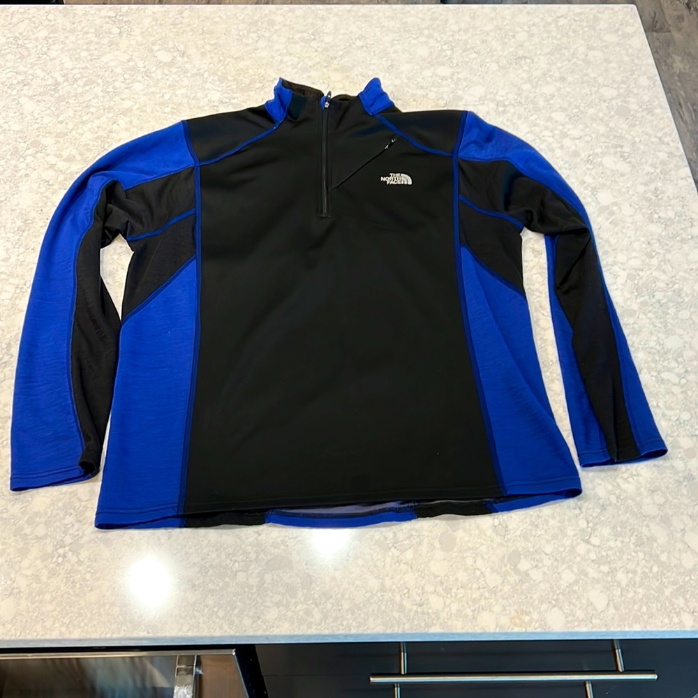 The North Face Flight Series Qtr Zip. XL